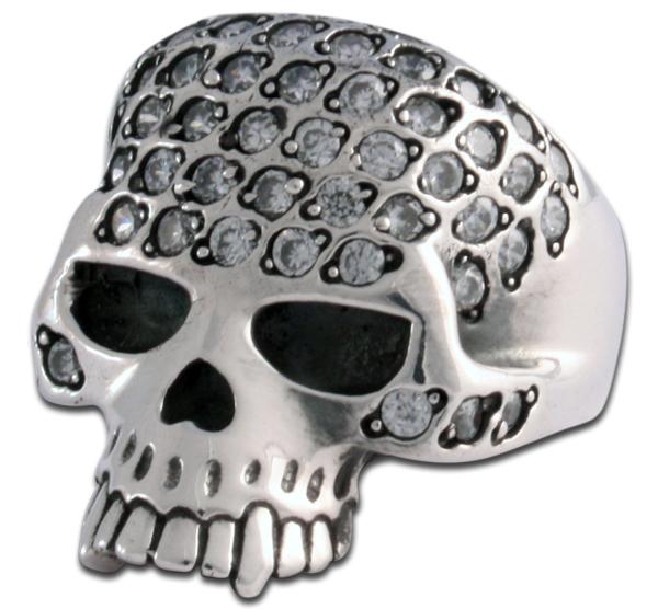 Totenkopf Ring mit 58(!) Zirkonia Kristallen!