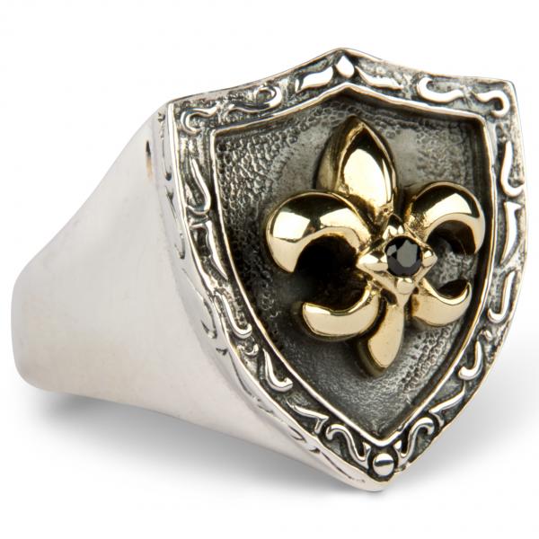 Crest-Ring With Big Golden Fleur-De-Lis